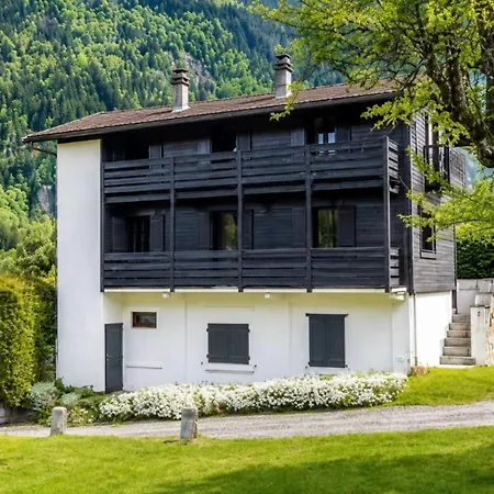 Family With A Garden Overlooking Mont Blanc * Chamonix